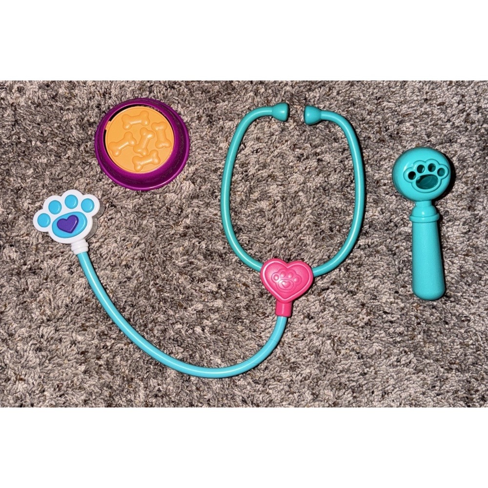 Disney Doc Mcstuffins Pet Vet Doctor Stethoscope/Eye,Ear Scope/Pet Dish